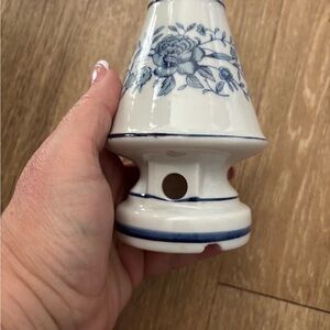 vintage Irice porcelain night light or mini lamp blue onion box y